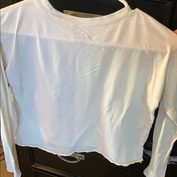 Crop-Top, Long Sleeve T-Shirt - Picture 3 of 3